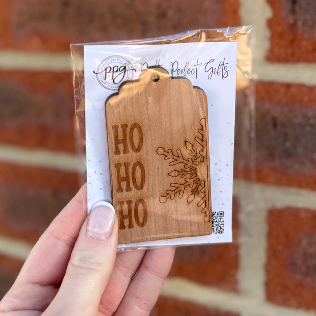 HO HO HO Wooden Tag - End of Season Sale - Pretty Perfect Gifts uk